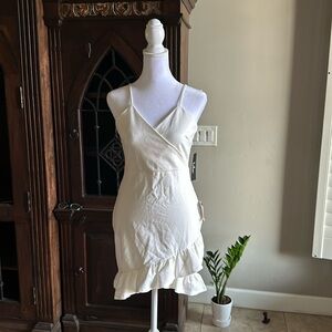 NWT Lulu’s Off White Dress (adjustable straps) Size S